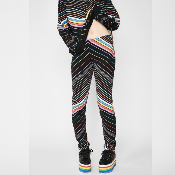 Wildfox Pants - WILDFOX Island Chevron Striped Sweatpant size S